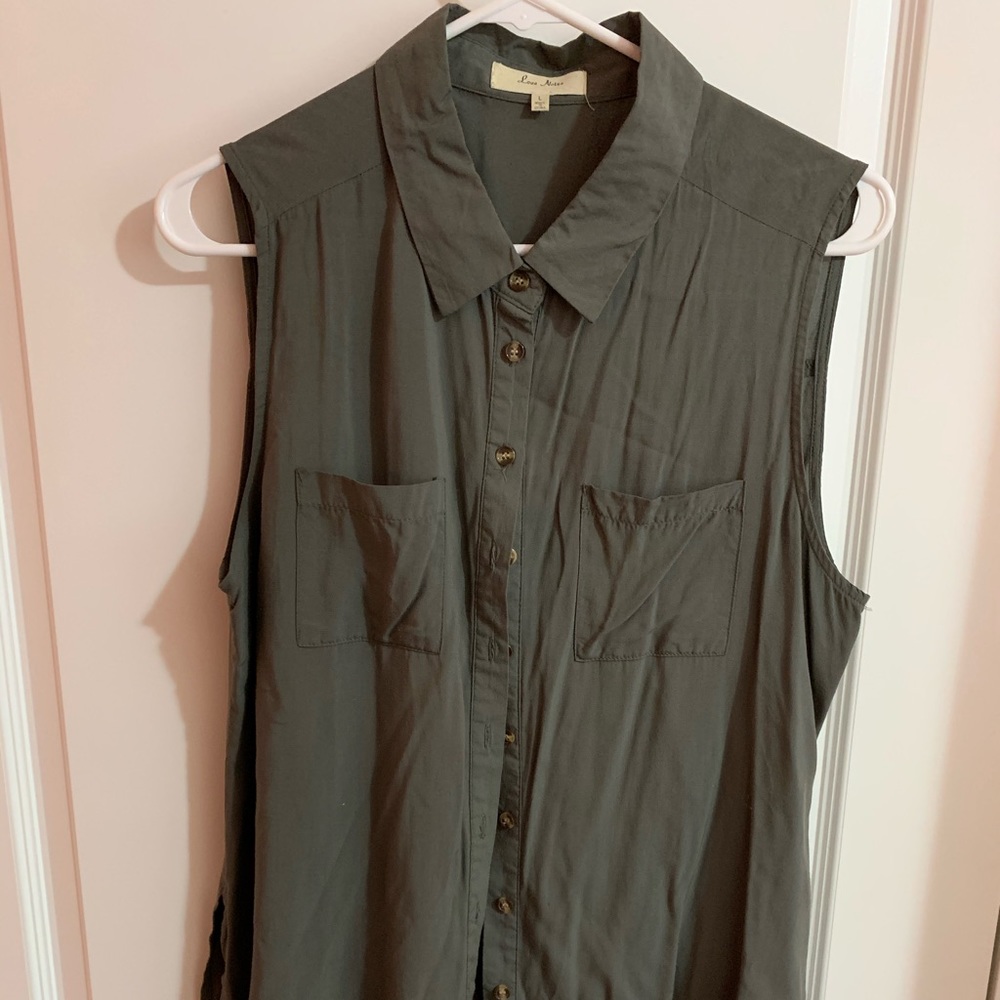 Cropped button up blouse